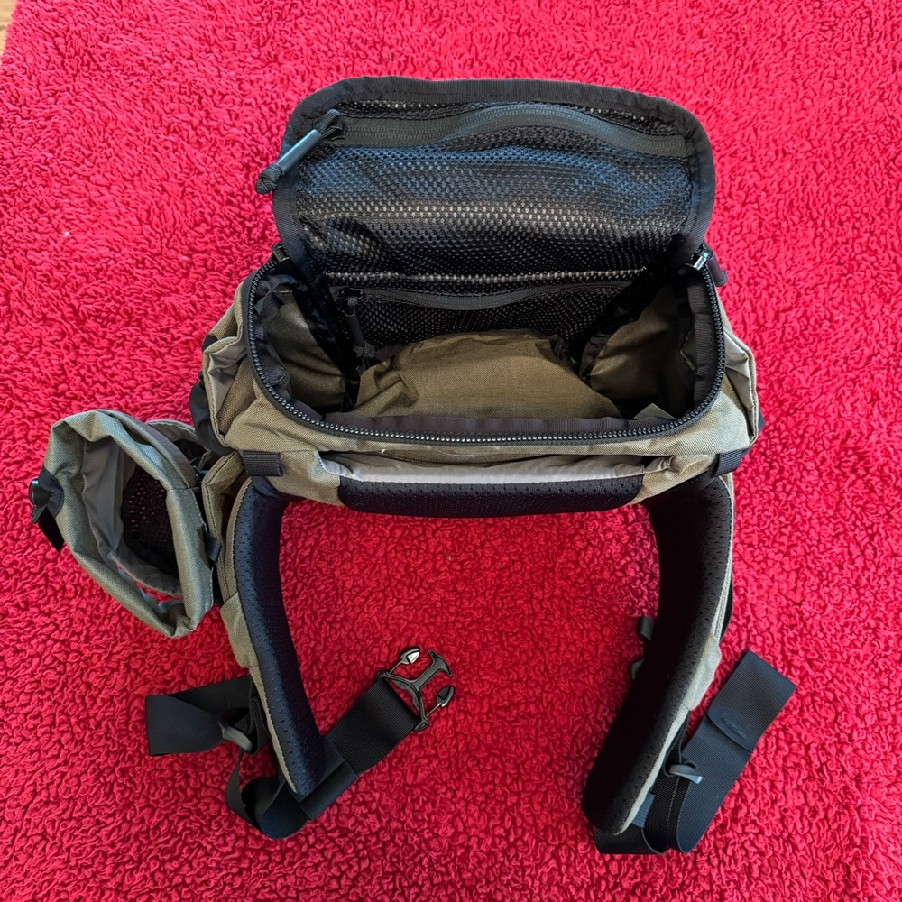 Kitanica Scorpion Pack with Water Bottle Holster - Picture 8 of 16